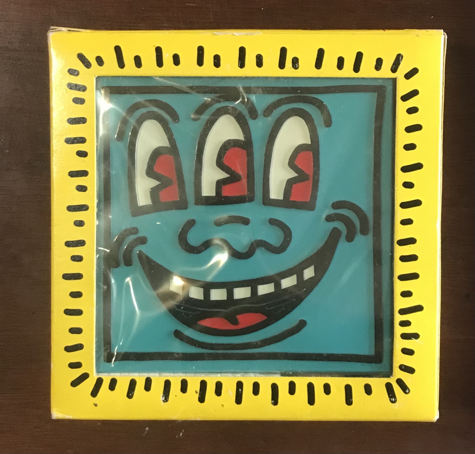 Vernederen Karakteriseren haakje Keith Haring. AM-FM Radio with carrying strap. [New York: Pop Shop] 1985. -  J.N. Herlin, Inc.